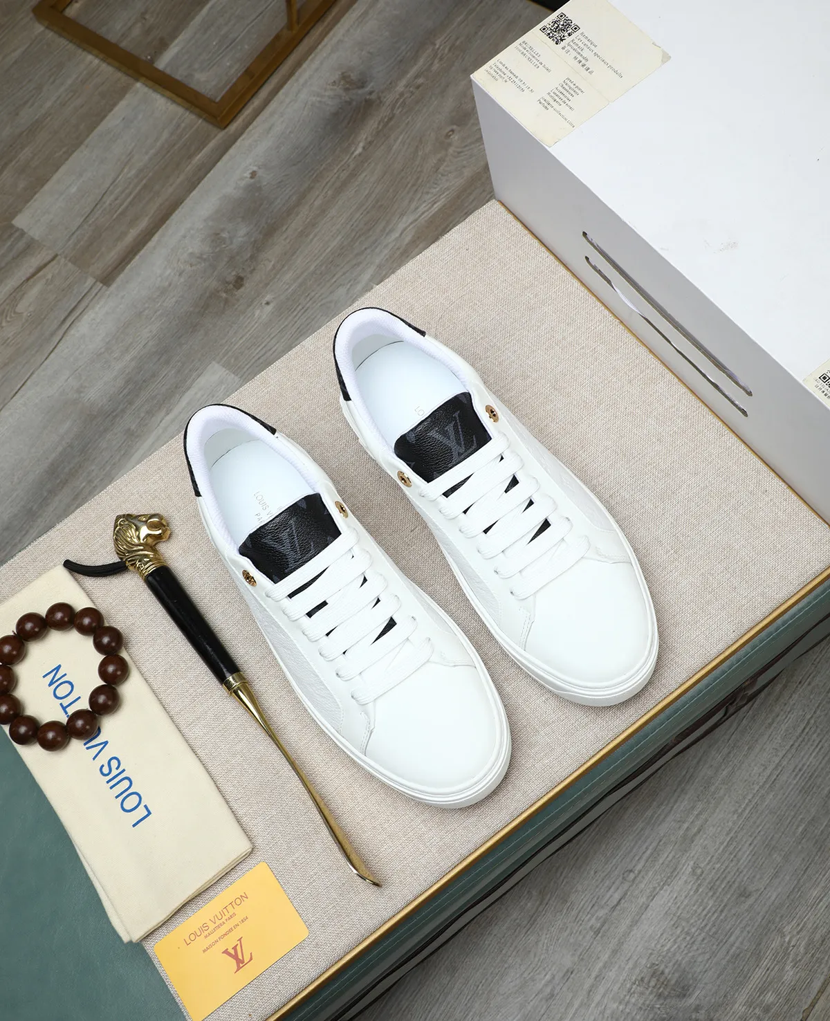 Men's men's shoes 💰540 📛📛(Niuli) high-end [LOUIS VUITTON] Louis Vuitton official website synchronized new products 👟Milan fashion catwalk style 🇰🇾🇰🇾LV family logo, celebrity style, a must-have for fashionistas ⚠️Top-layer calfskin ➕Cow leather lining ➕Mesh lining Official website original special outsole👞Number 38-44